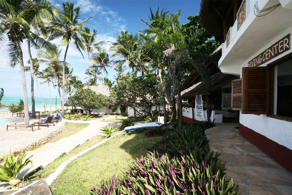 Hotel Karafuu Beach Resort Pingwe Exterior foto