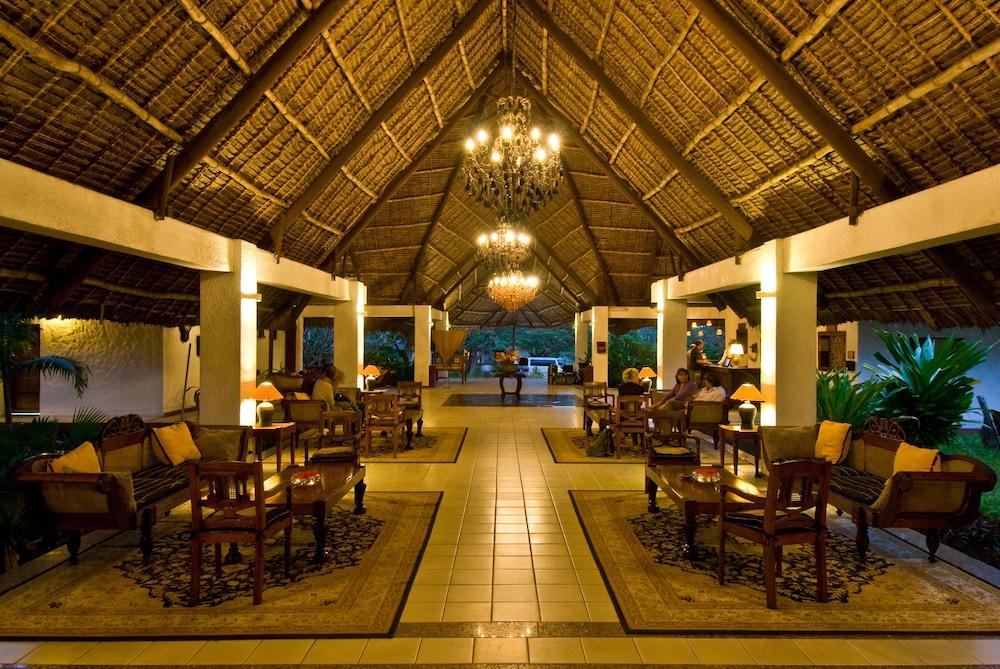 Hotel Karafuu Beach Resort Pingwe Exterior foto