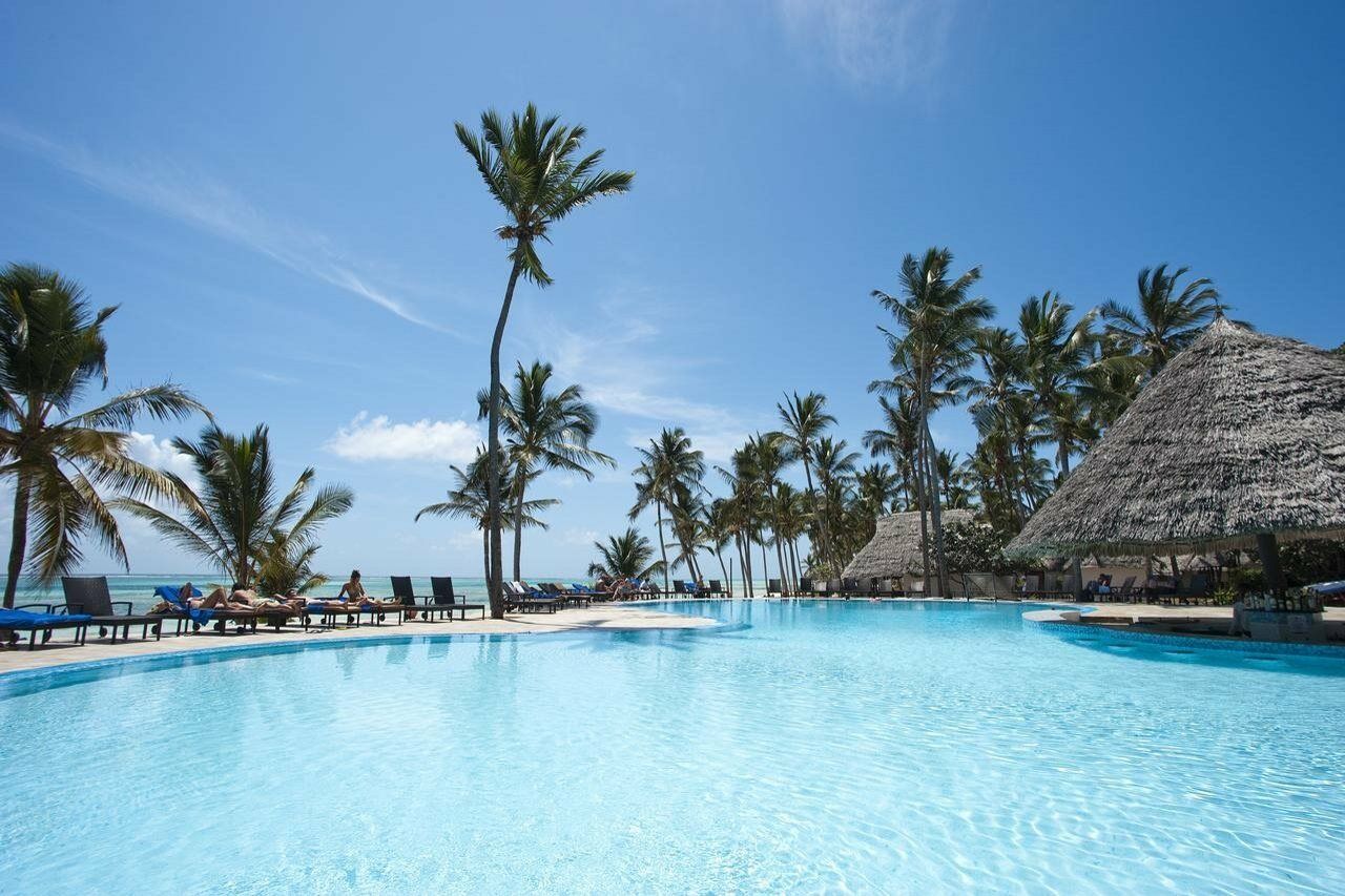 Hotel Karafuu Beach Resort Pingwe Exterior foto